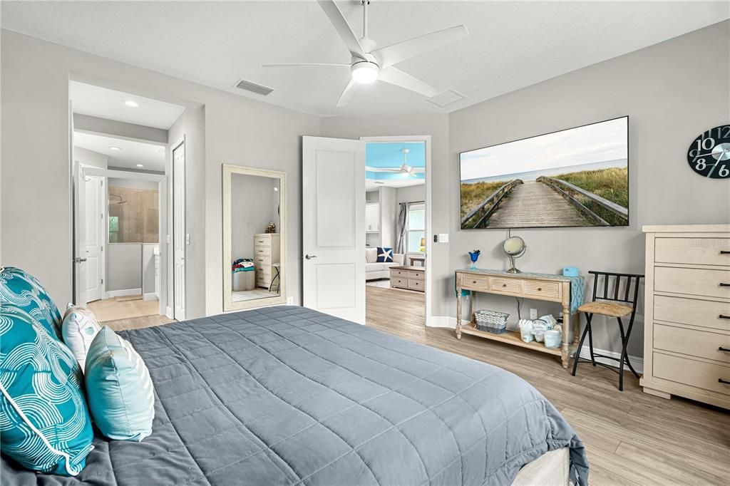 For Sale: $420,000 (2 beds, 2 baths, 1527 Square Feet)