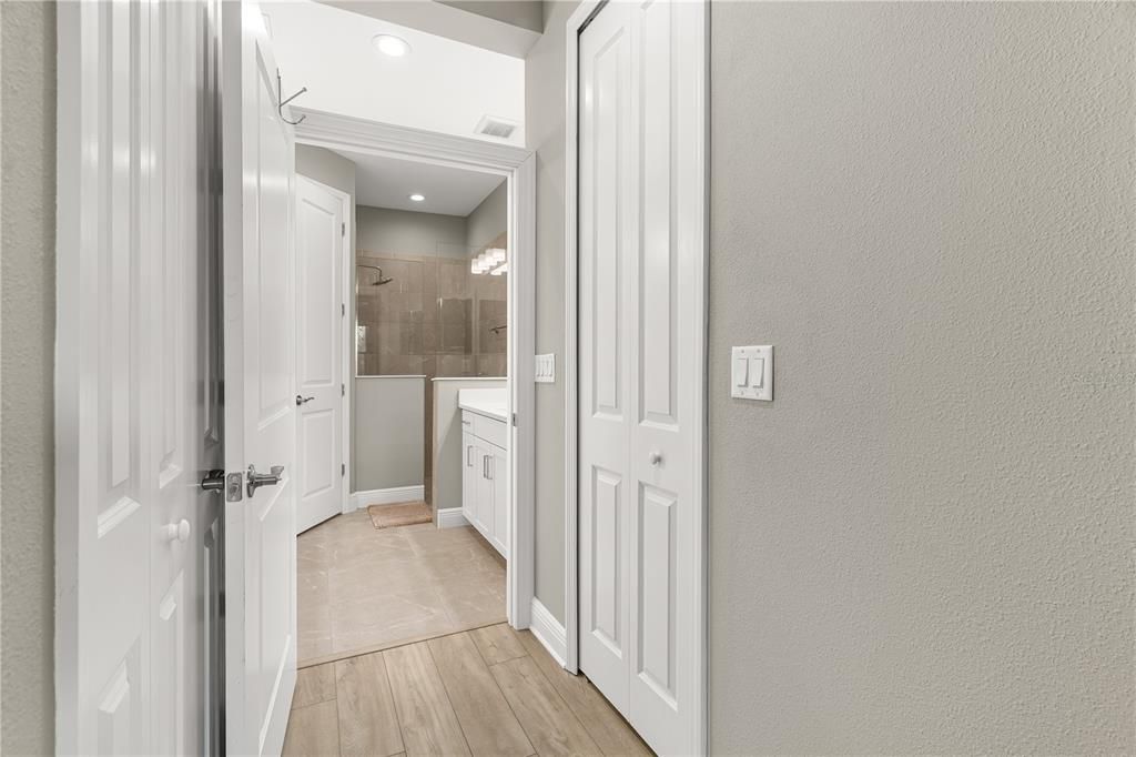 For Sale: $420,000 (2 beds, 2 baths, 1527 Square Feet)