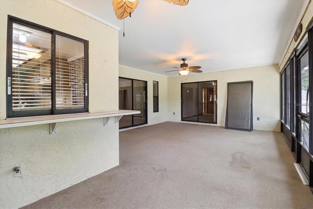 En Venta: $218,000 (3 camas, 2 baños, 1856 Pies cuadrados)