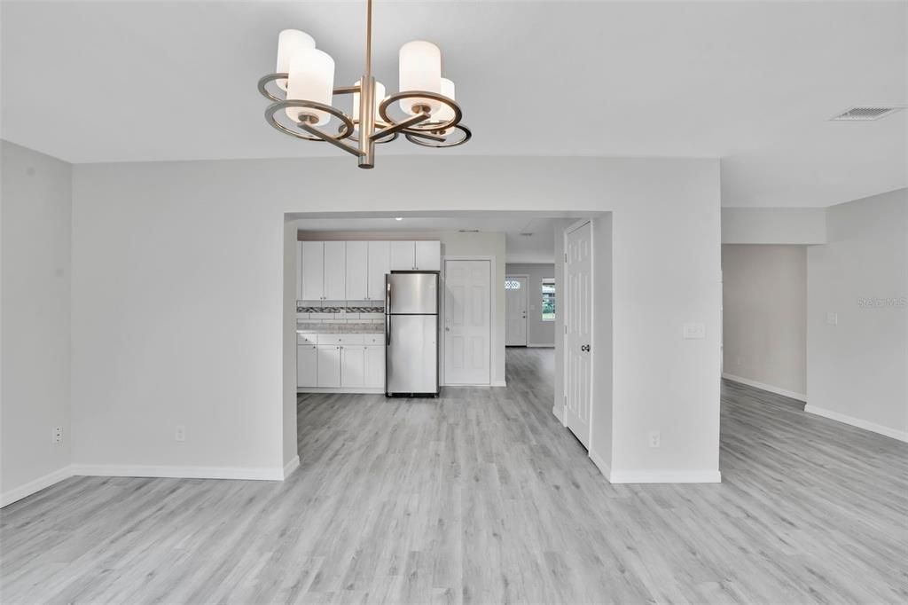 В аренду: $3,450 (3 спален, 3 ванн, 1733 Квадратных фут)