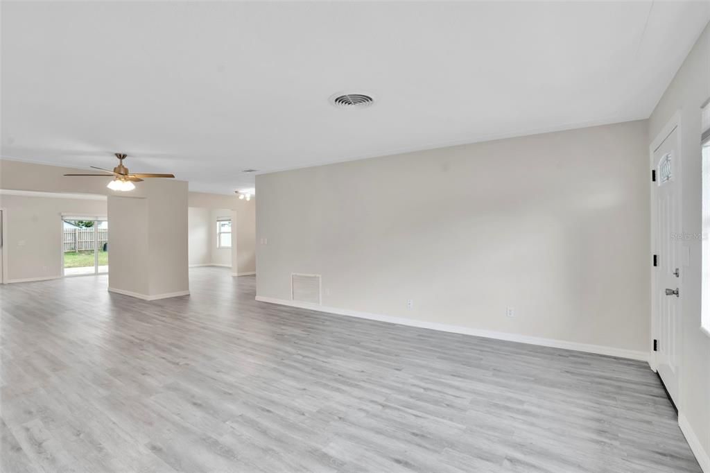 В аренду: $3,450 (3 спален, 3 ванн, 1733 Квадратных фут)