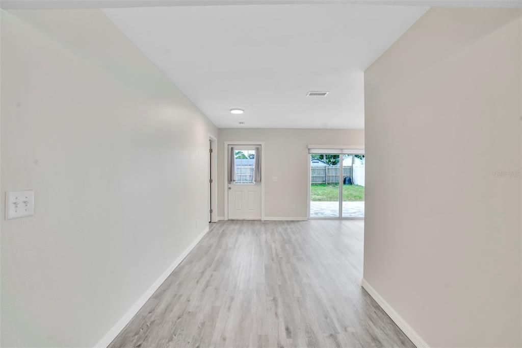 В аренду: $3,450 (3 спален, 3 ванн, 1733 Квадратных фут)