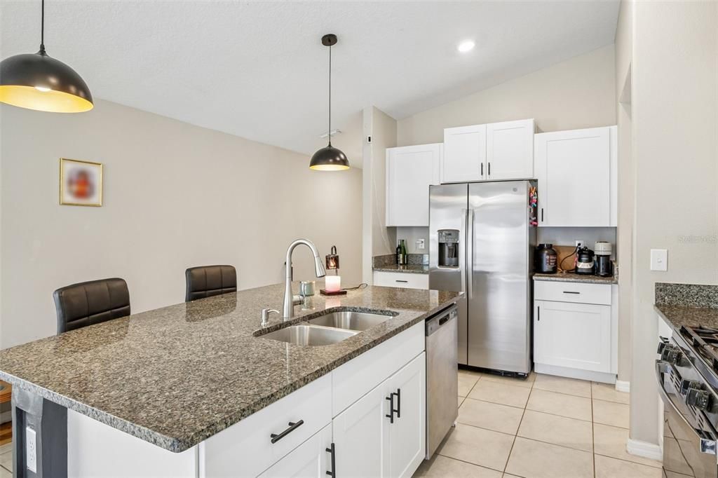 En Venta: $299,000 (3 camas, 2 baños, 1451 Pies cuadrados)