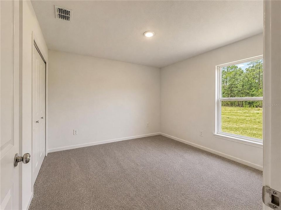 For Sale: $343,990 (4 beds, 3 baths, 2174 Square Feet)