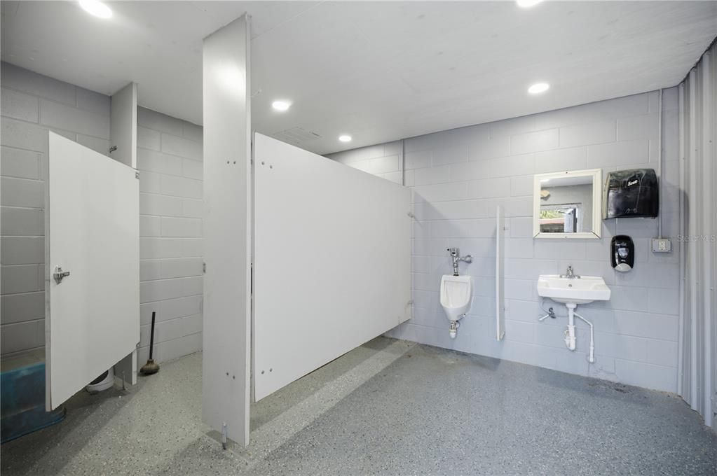 For Sale: $690,000 (0 beds, 0 baths, 7216 Square Feet)