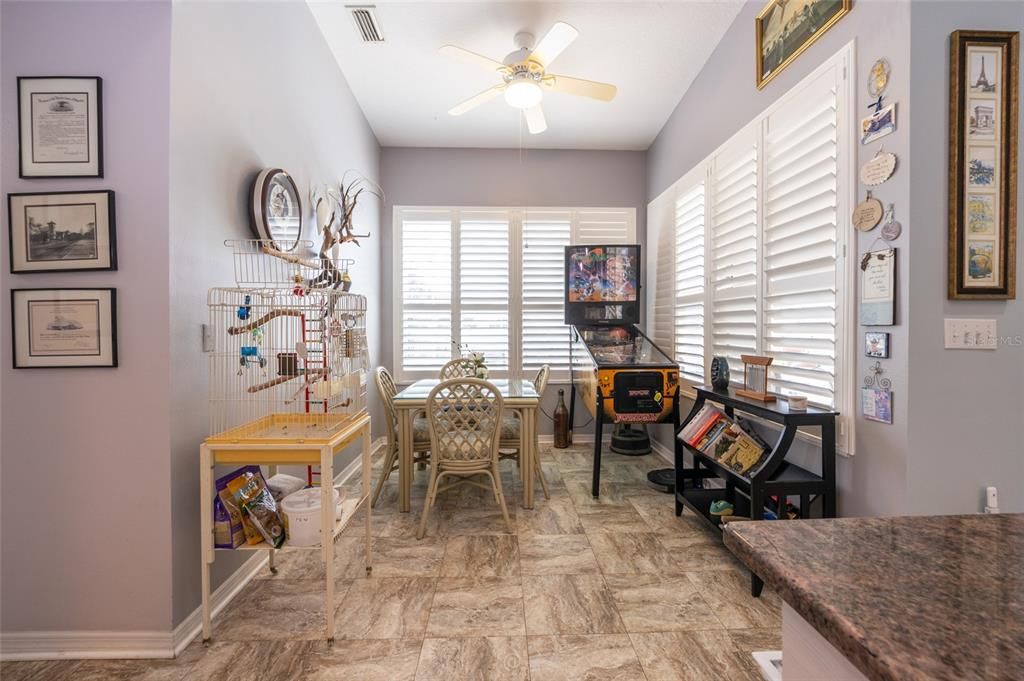 En Venta: $515,000 (3 camas, 2 baños, 1931 Pies cuadrados)