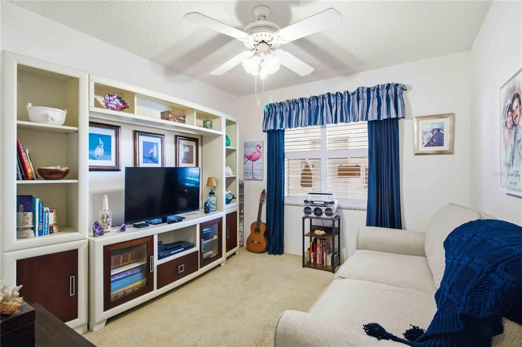 For Sale: $210,000 (2 beds, 2 baths, 1235 Square Feet)