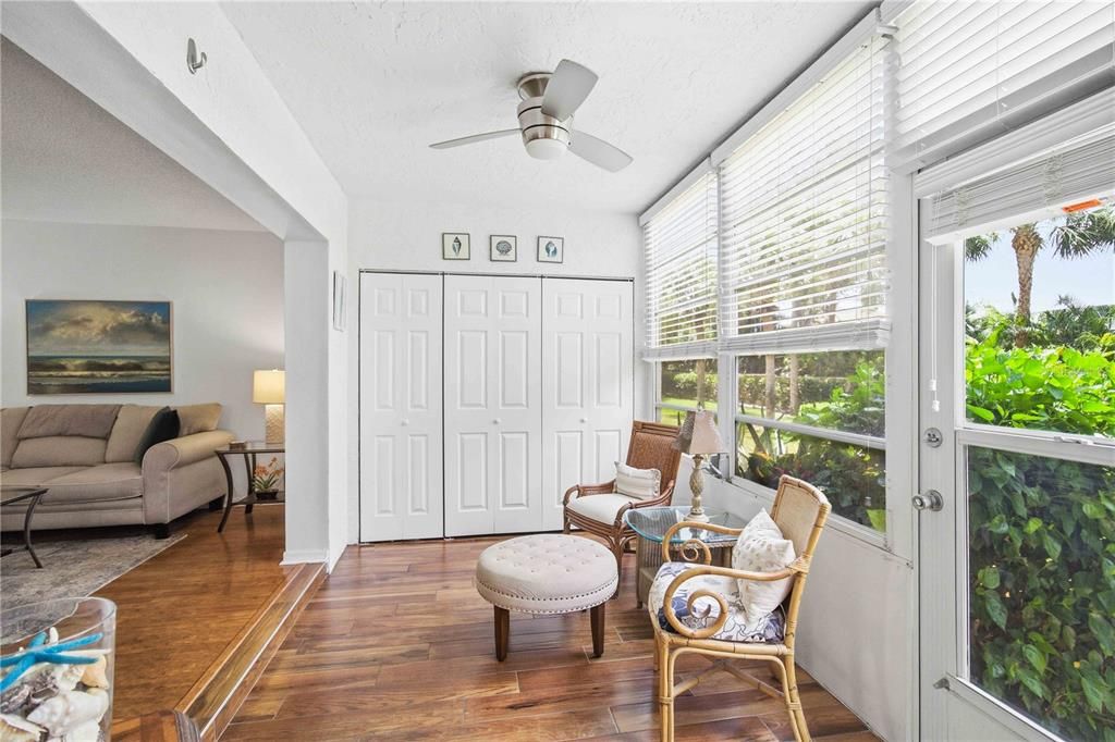 For Sale: $210,000 (2 beds, 2 baths, 1235 Square Feet)