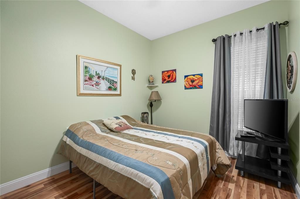 For Sale: $475,000 (4 beds, 2 baths, 2325 Square Feet)