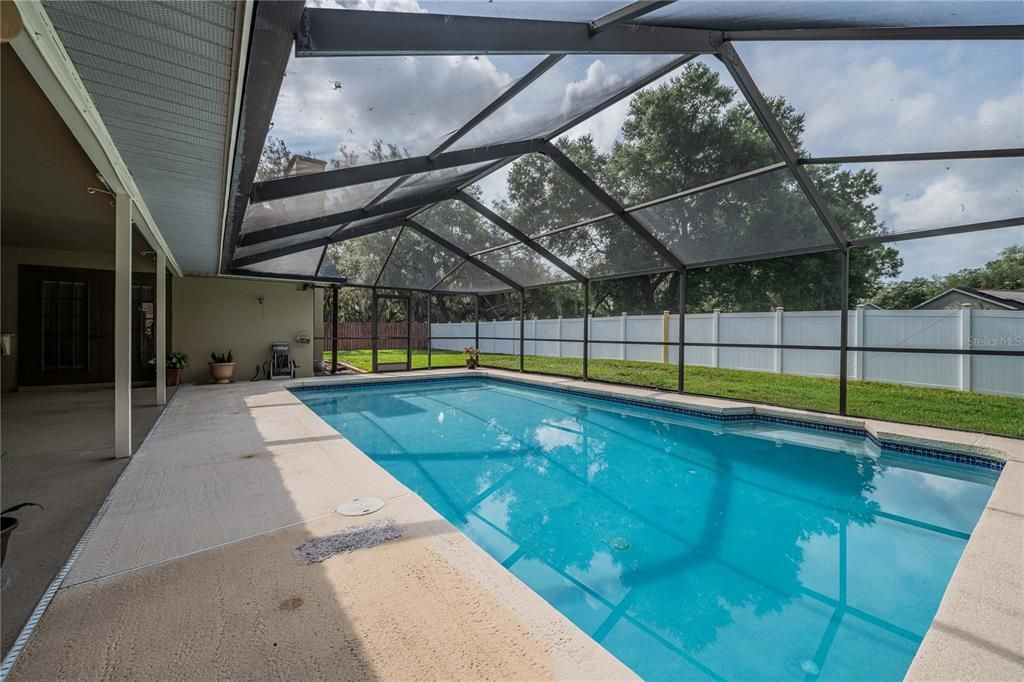 En Venta: $490,000 (4 camas, 2 baños, 2276 Pies cuadrados)