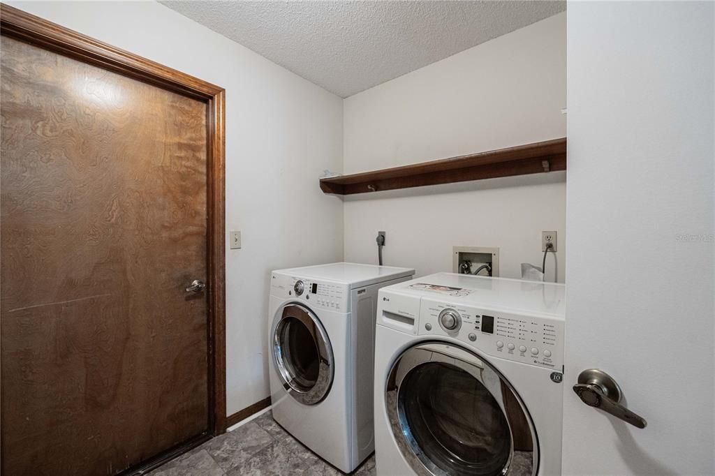 En Venta: $500,000 (4 camas, 2 baños, 2276 Pies cuadrados)