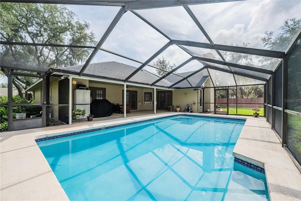 En Venta: $490,000 (4 camas, 2 baños, 2276 Pies cuadrados)