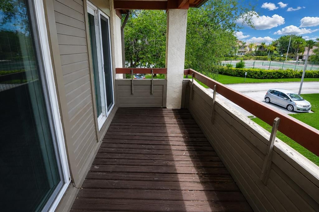 For Rent: $1,485 (1 beds, 1 baths, 742 Square Feet)