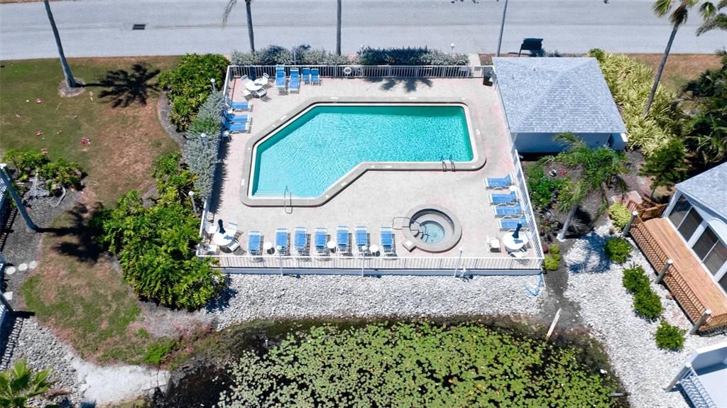 For Sale: $345,000 (2 beds, 2 baths, 1368 Square Feet)