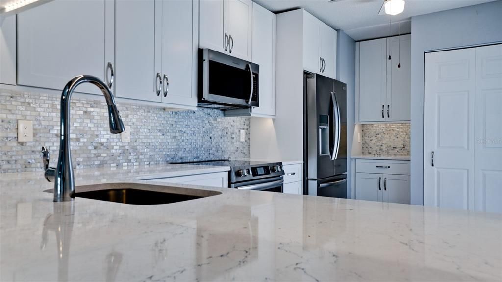 For Sale: $345,000 (2 beds, 2 baths, 1368 Square Feet)