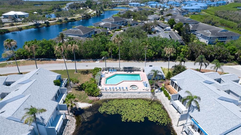 For Sale: $345,000 (2 beds, 2 baths, 1368 Square Feet)