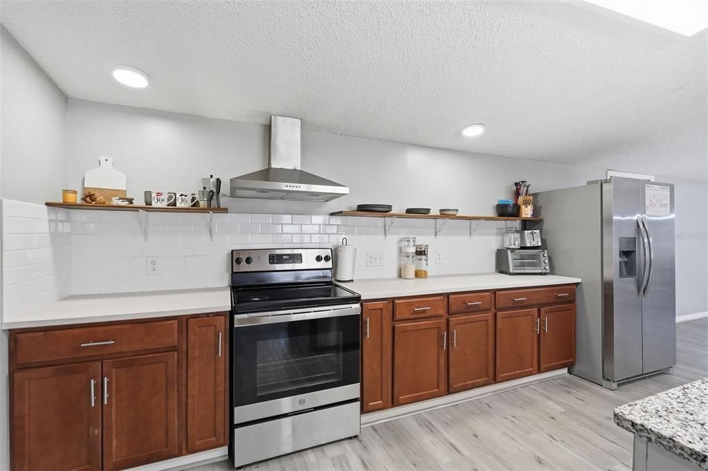 For Sale: $435,000 (4 beds, 2 baths, 2313 Square Feet)