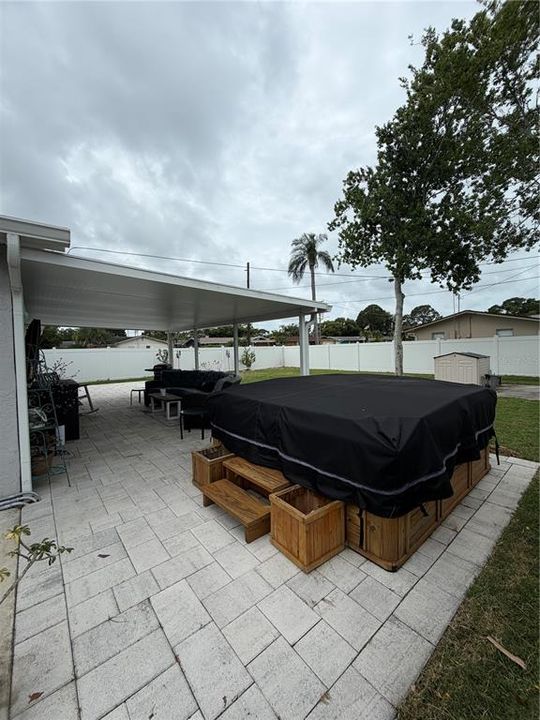 For Sale: $424,000 (2 beds, 2 baths, 1078 Square Feet)