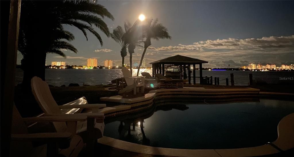 For Sale: $1,200,000 (4 beds, 2 baths, 2281 Square Feet)