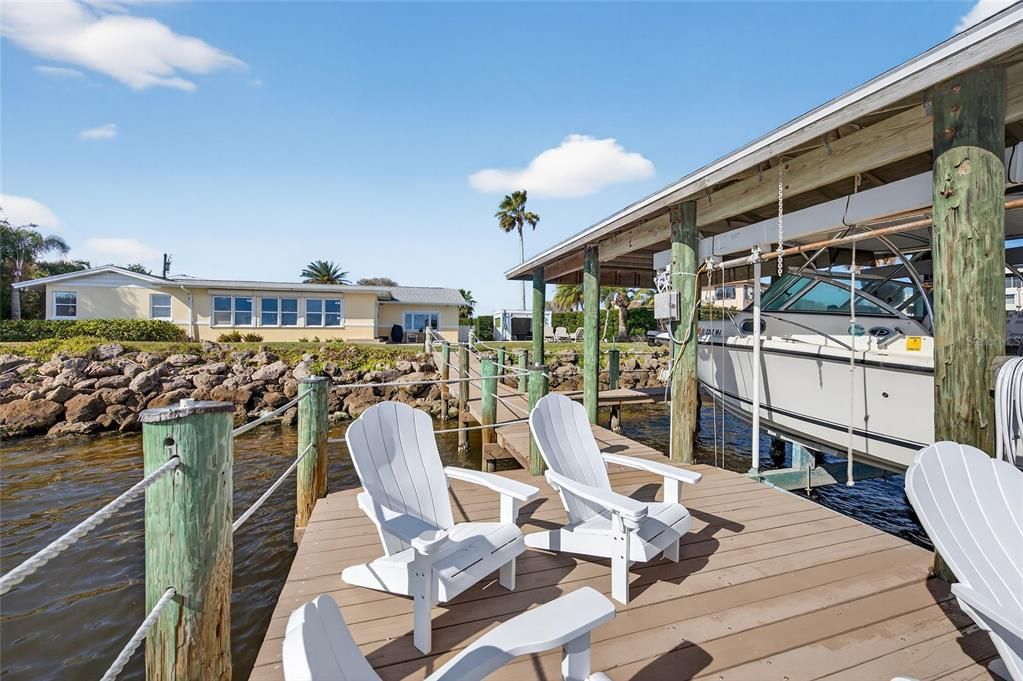 For Sale: $1,200,000 (4 beds, 2 baths, 2281 Square Feet)