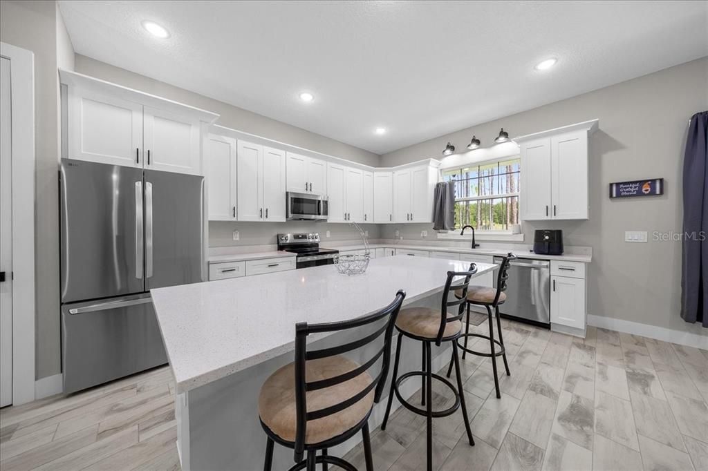 For Sale: $459,900 (3 beds, 2 baths, 1868 Square Feet)