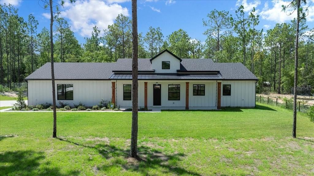For Sale: $459,900 (3 beds, 2 baths, 1868 Square Feet)