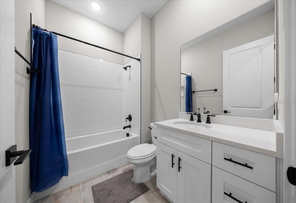 For Sale: $459,900 (3 beds, 2 baths, 1868 Square Feet)