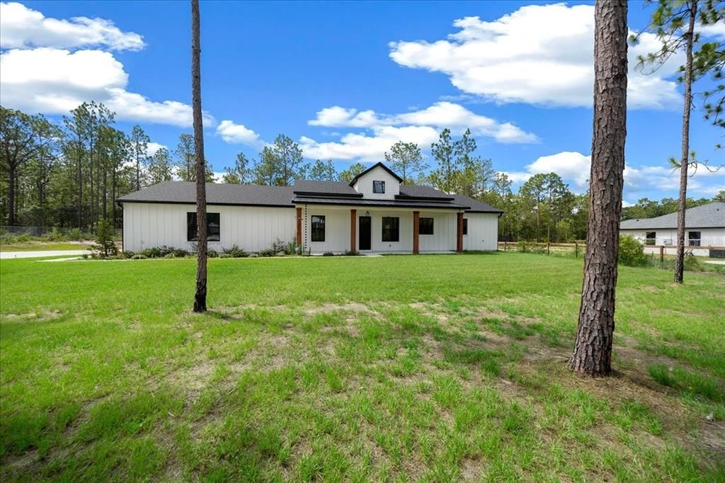 For Sale: $459,900 (3 beds, 2 baths, 1868 Square Feet)