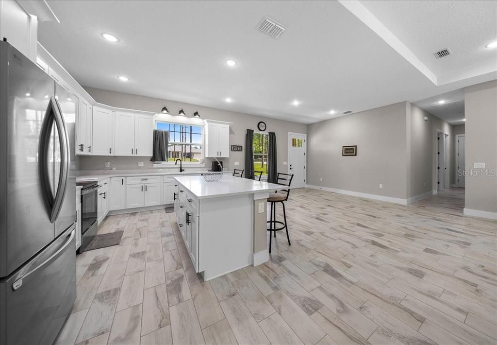 For Sale: $459,900 (3 beds, 2 baths, 1868 Square Feet)