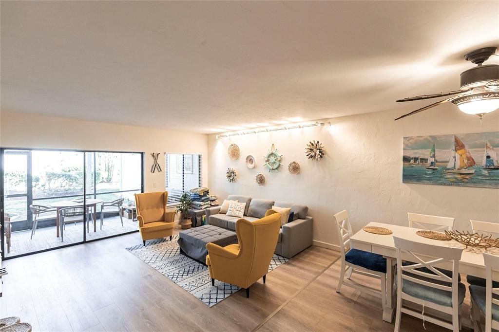 В аренду: $2,800 (2 спален, 2 ванн, 1308 Квадратных фут)