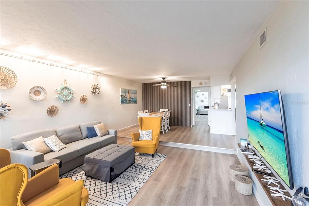 В аренду: $2,800 (2 спален, 2 ванн, 1308 Квадратных фут)