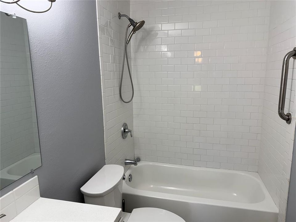 For Rent: $1,150 (2 beds, 1 baths, 792 Square Feet)
