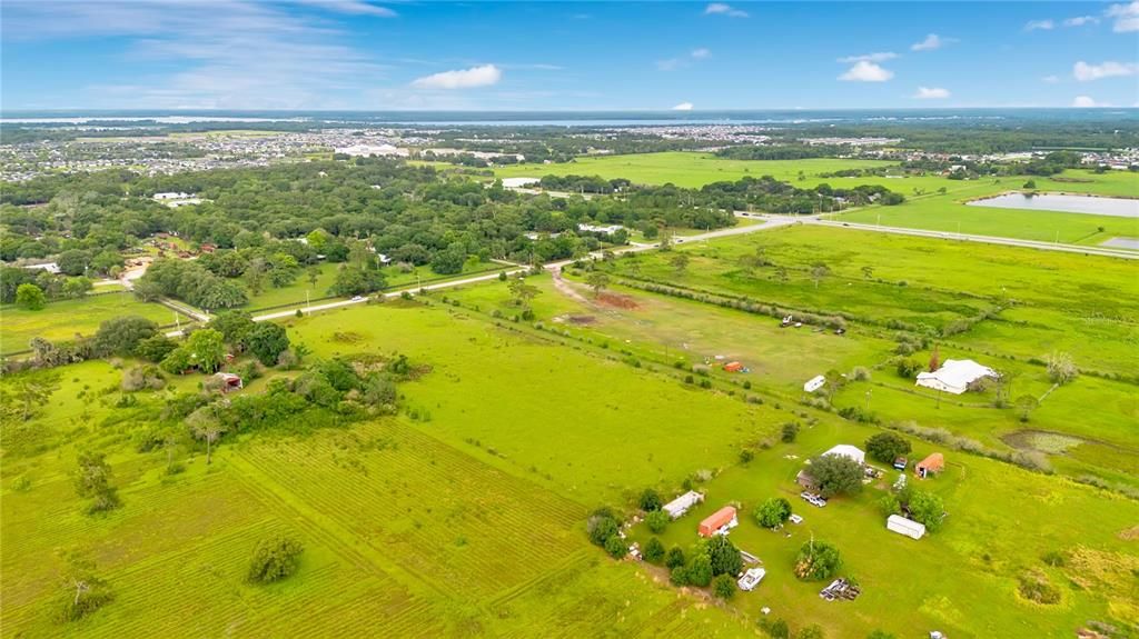 待售: $600,000 (5.03 acres)