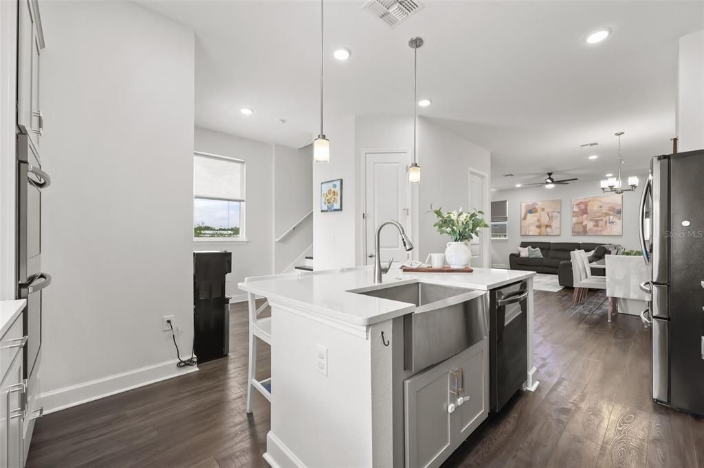 For Sale: $464,900 (4 beds, 3 baths, 1968 Square Feet)