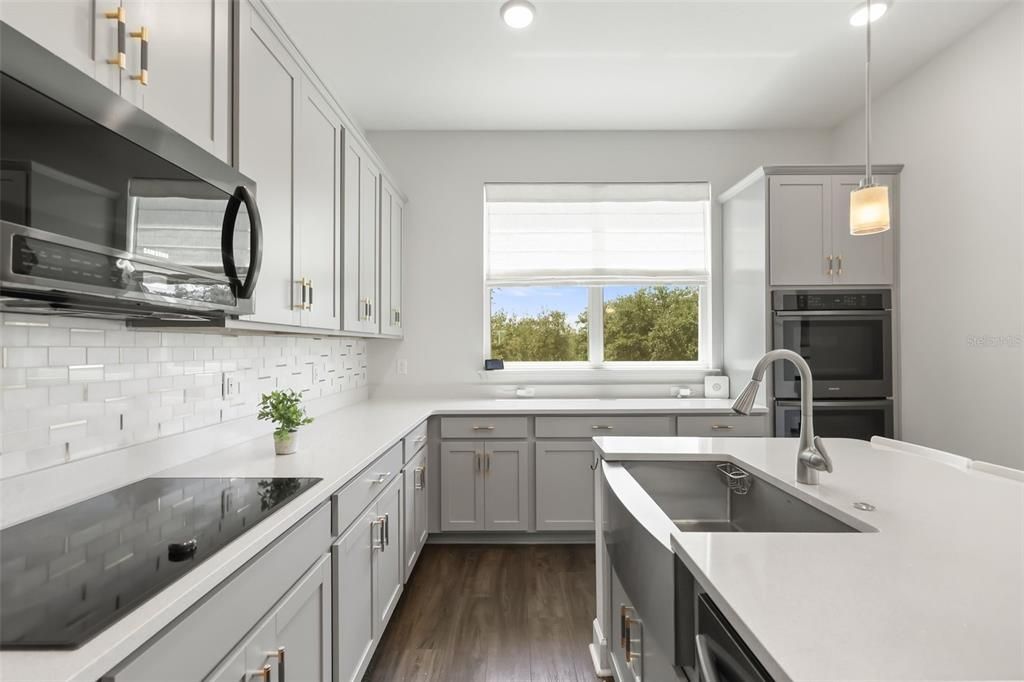 For Sale: $464,900 (4 beds, 3 baths, 1968 Square Feet)