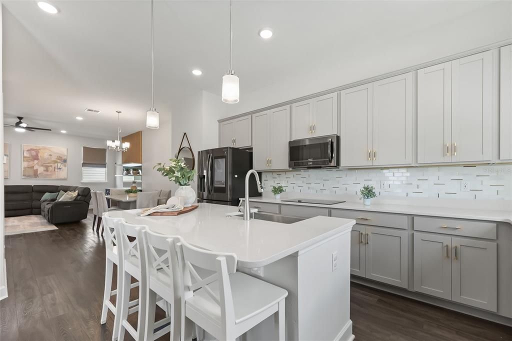 For Sale: $464,900 (4 beds, 3 baths, 1968 Square Feet)