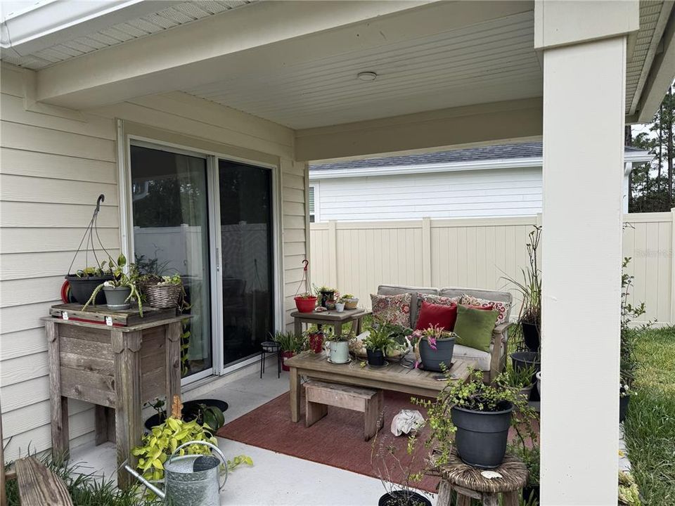For Rent: $2,700 (3 beds, 2 baths, 1541 Square Feet)