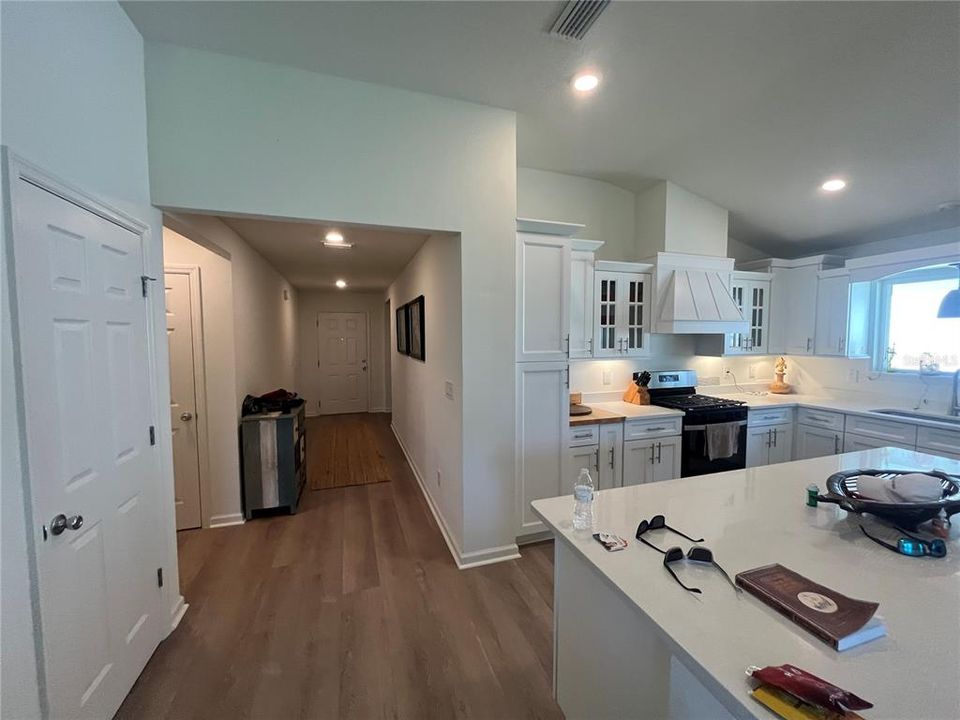 For Rent: $2,700 (3 beds, 2 baths, 1541 Square Feet)