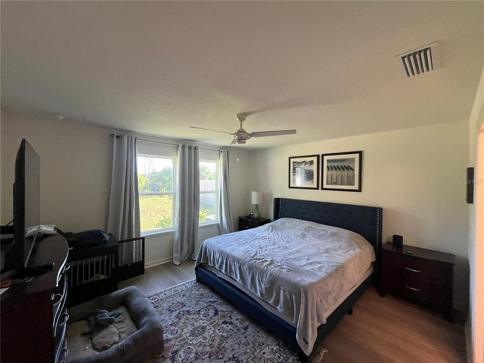 For Rent: $2,700 (3 beds, 2 baths, 1541 Square Feet)