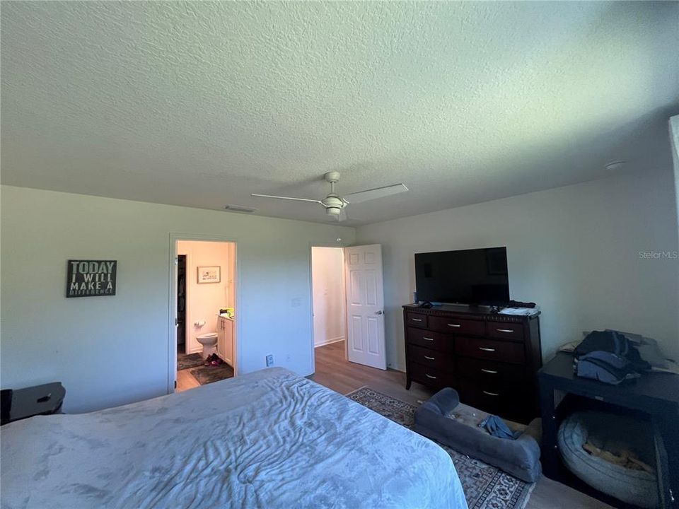For Rent: $2,700 (3 beds, 2 baths, 1541 Square Feet)