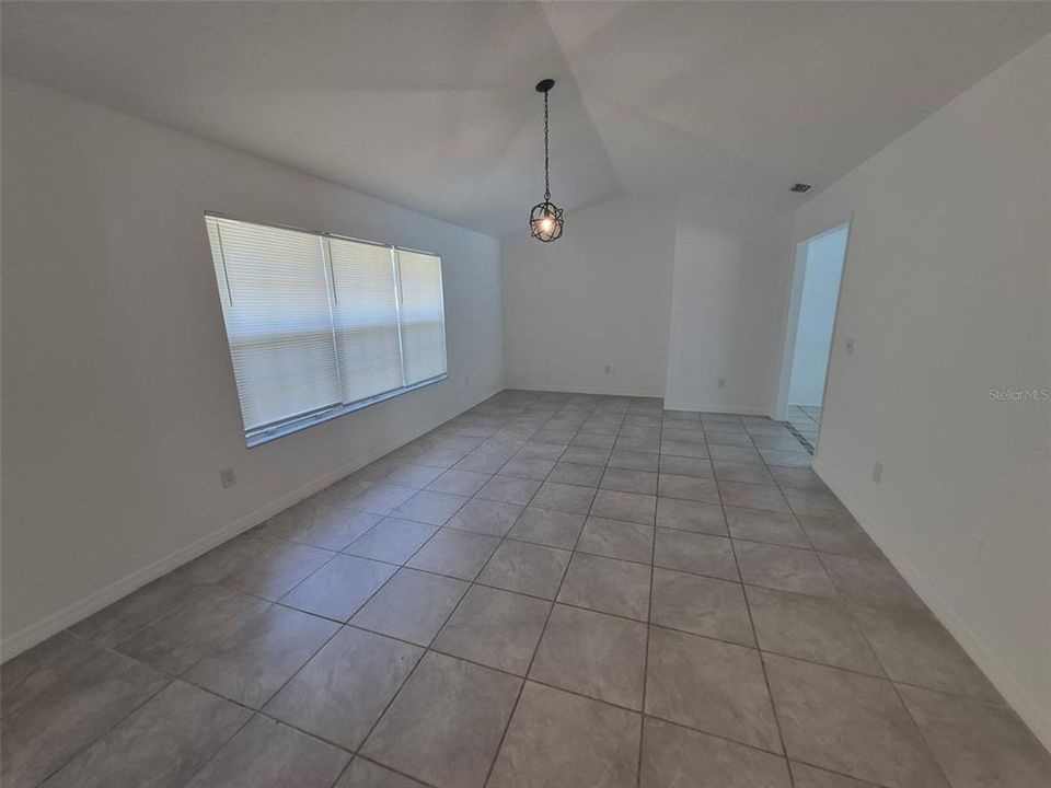 En Venta: $259,900 (3 camas, 2 baños, 1352 Pies cuadrados)