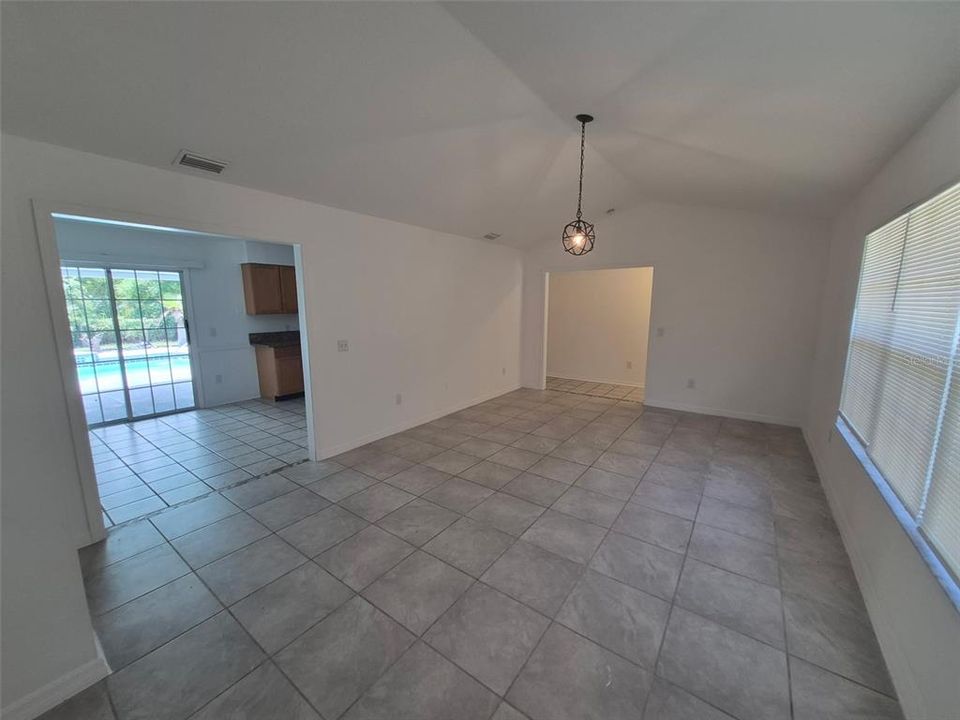 En Venta: $259,900 (3 camas, 2 baños, 1352 Pies cuadrados)