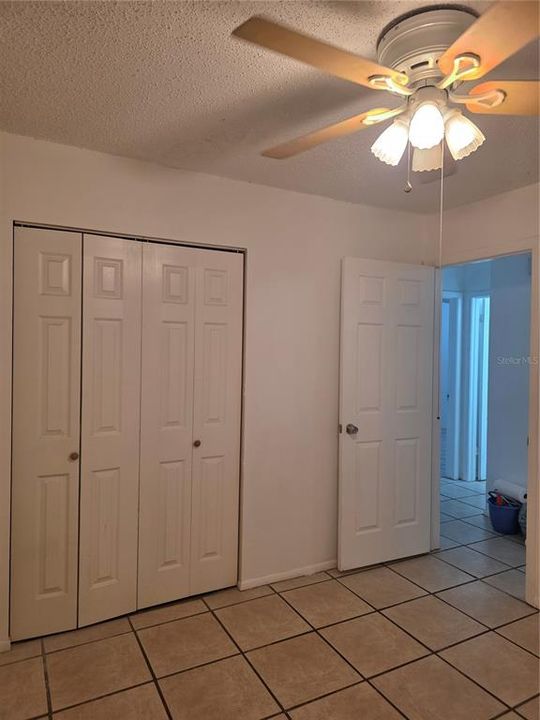 For Rent: $1,375 (2 beds, 1 baths, 1820 Square Feet)