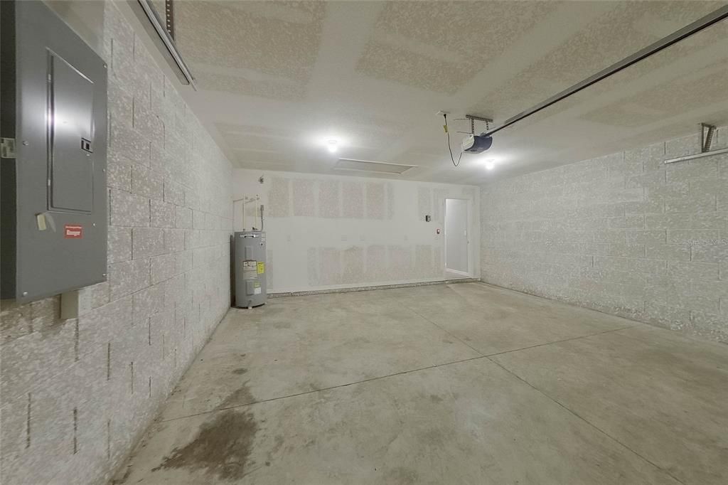 En Venta: $215,000 (2 camas, 2 baños, 1120 Pies cuadrados)