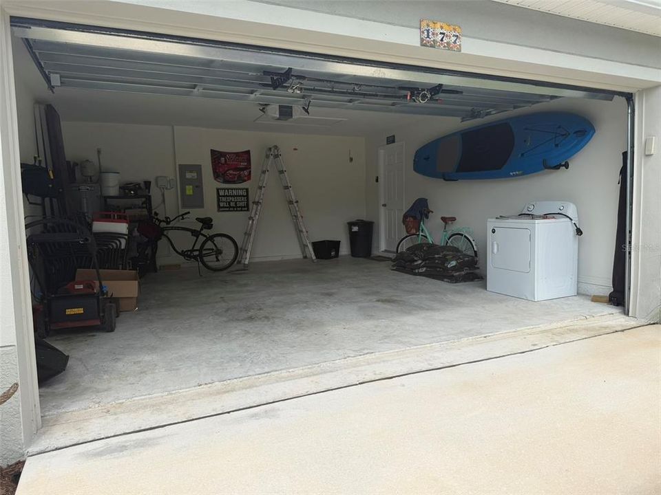 For Rent: $2,300 (4 beds, 2 baths, 1806 Square Feet)