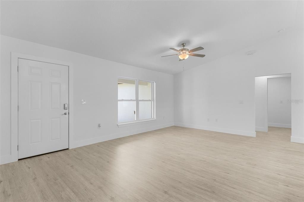 For Sale: $259,990 (3 beds, 2 baths, 1448 Square Feet)