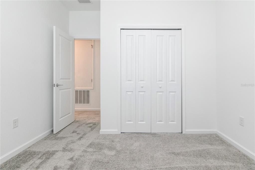 For Rent: $2,550 (6 beds, 3 baths, 2648 Square Feet)