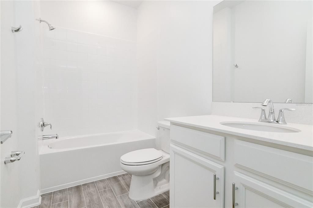 For Rent: $2,550 (6 beds, 3 baths, 2648 Square Feet)