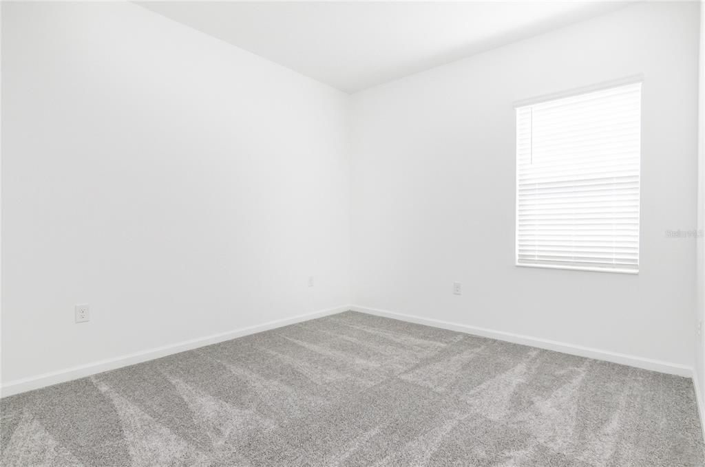 For Rent: $2,550 (6 beds, 3 baths, 2648 Square Feet)