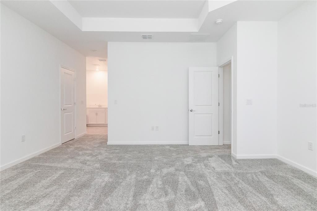 For Rent: $2,550 (6 beds, 3 baths, 2648 Square Feet)